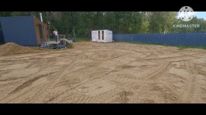 Выравнивание участка с отсыпкой  40м3 песка ...