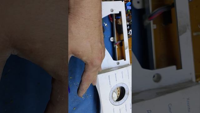 Стиральная машинка LG включаеться, выбирает программу но не срабатывает кнопка старт стоп.