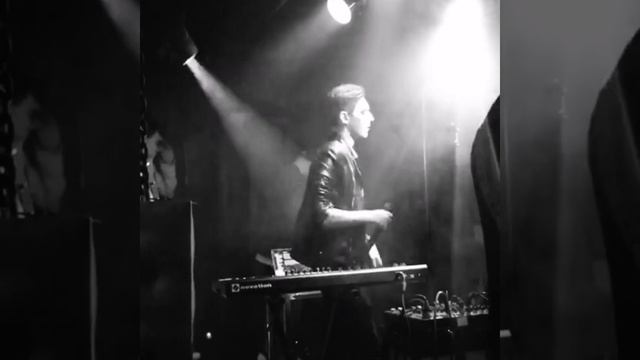 Кавер-группа SANDWICH - No Roots (Alice Merton cover/live in Bunker/backstage) смотреть онлайн