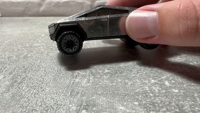 Hot Wheels Tesla Cybertruck Mainline 2024 обзор модели