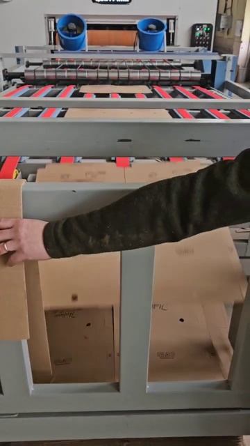 Как се правят кутии за пица? Виж сам! 📦 / BIG / #кутии #опа? смотреть онлайн