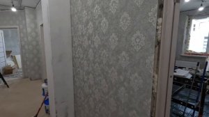 Поклейка обоев в КОРИДОРЕ