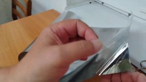 Как расслоить. Самоклеющаяся  плёнка.