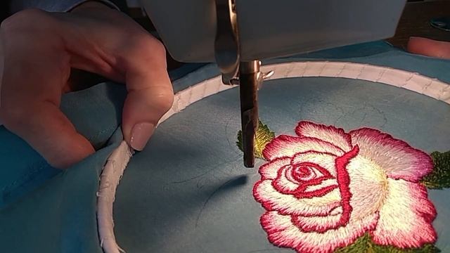 Вышивка розы художественной гладью на швейной машине