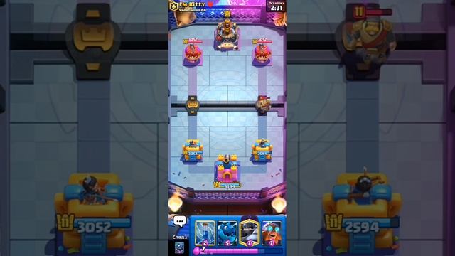 Мощная колода с Еволюцией Мегарыцаря #clashroyale #клешроял смотреть онлайн