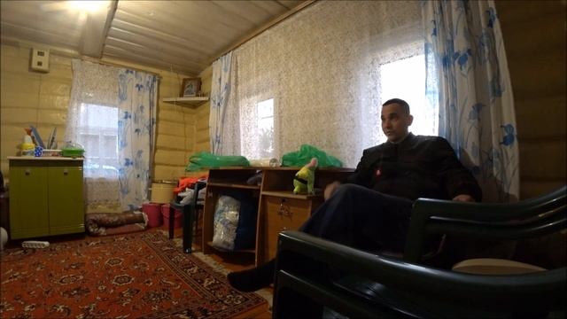 Пришли дожди/ обои поклеины  / Приехала тётя Тамара