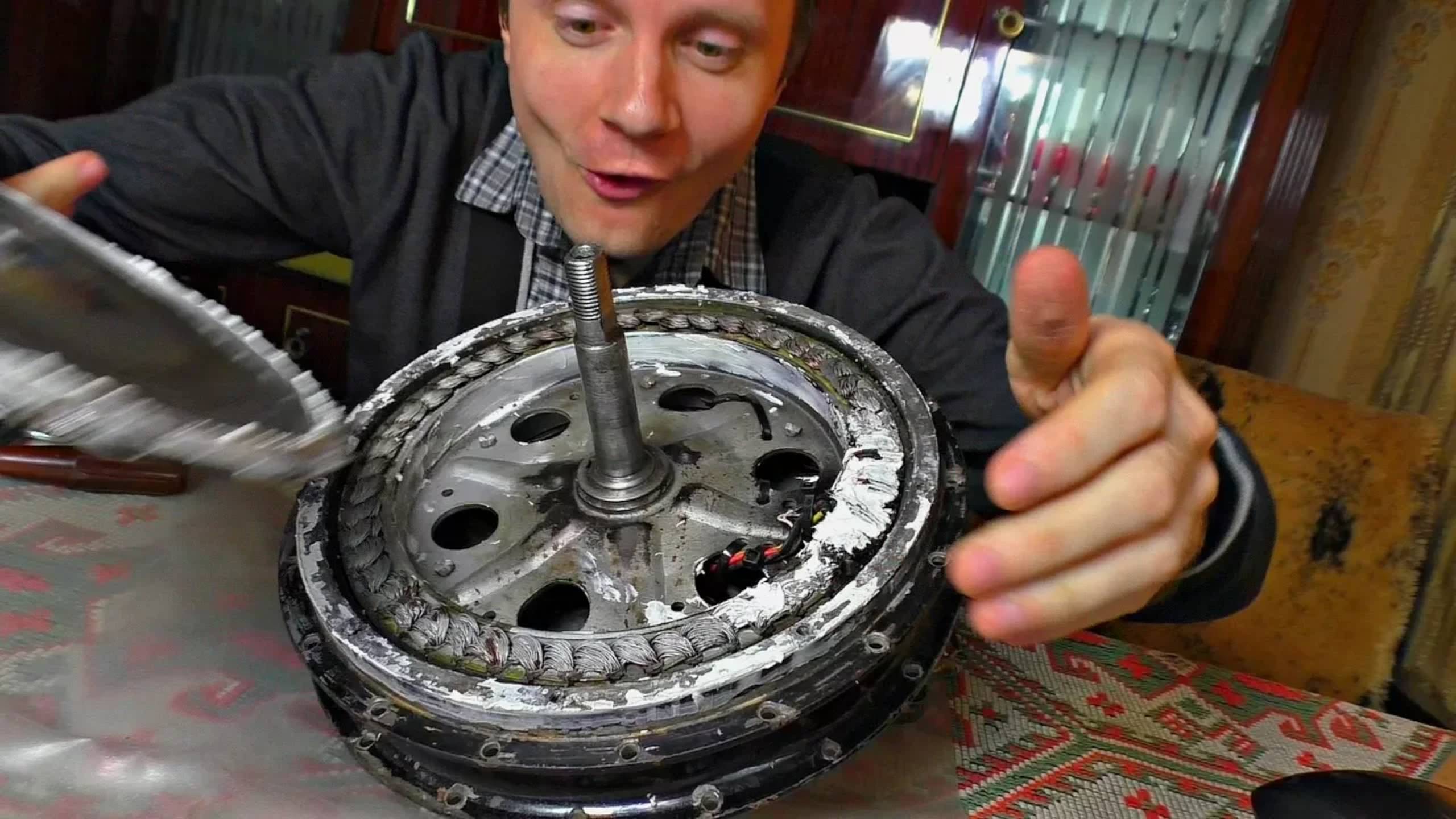 ✅Мощный ВетроГенератор из доступных материалов ⚡ Бесплатное электричество из воздуха!!! смотреть онлайн