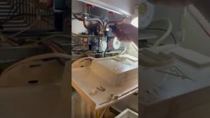 Чистка предохранительного клапана , котел Bosch 6000