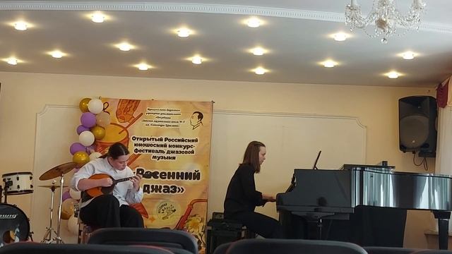 А.Вивальди.Концерт для скрипки ля минор.1 часть. смотреть онлайн