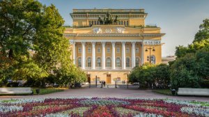 2025. Май. Прогулка с Марией по Санкт-Петербургу.