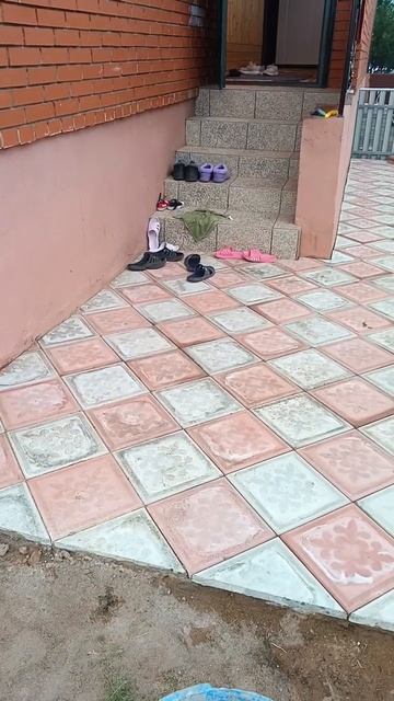 Укладка мастерами нашей тротуарной плитки.😊👍 смотреть онлайн