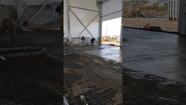 Промышленные полы#топинг#затирка 2.11.2024 смотреть онлайн