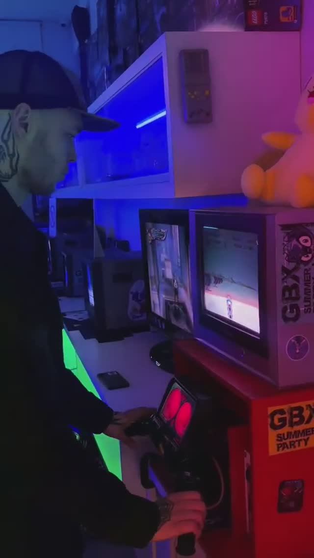 #retrogames #arcadegames #retrogaming #retroarcade #retrowave #retro #retroaesthetic #arcadegaming смотреть онлайн