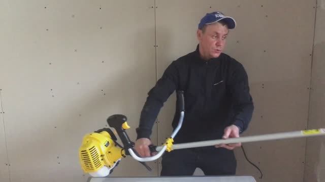 Как собрать бензиновый триммер из коробки....