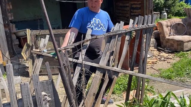 Июнь 2025. Ставим забор. Делаем беседку