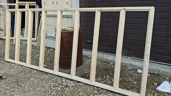 Деревянная теплица под стекло