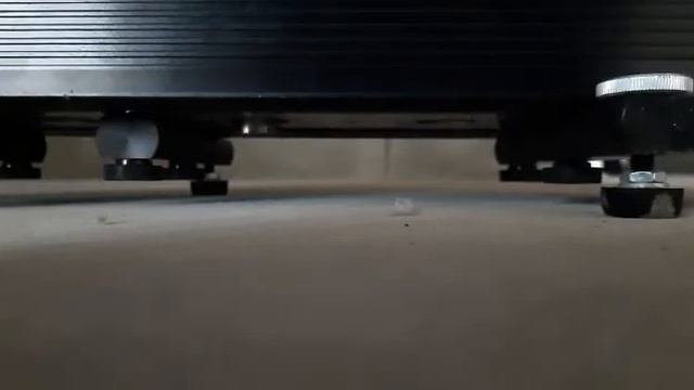 Работа ударной машины в замедленной съемке