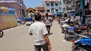 Надо возвращаться в свою страну, иначе не будет пенсии. Иду на педикюр. Путтапарти.