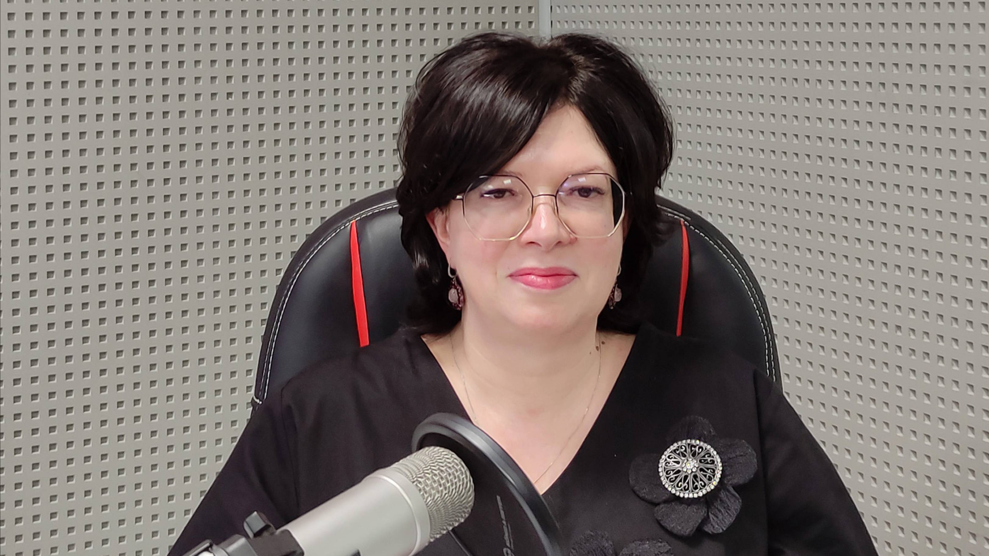 Ольга Виноградова в эфире "Радио Крым" смотреть онлайн