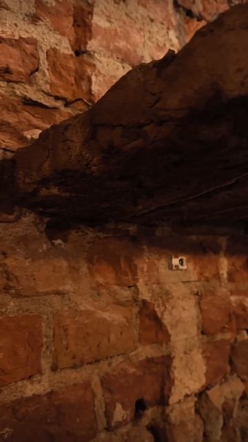 Полка имитация кирпича #interiordesign #rockart #design #rockdesigner #rock #in
