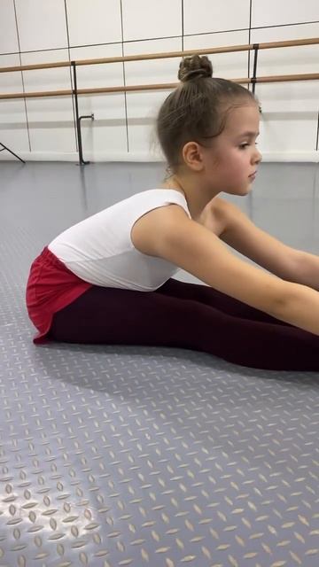 Разминка на задние мышцы ног с блоком смотреть онлайн