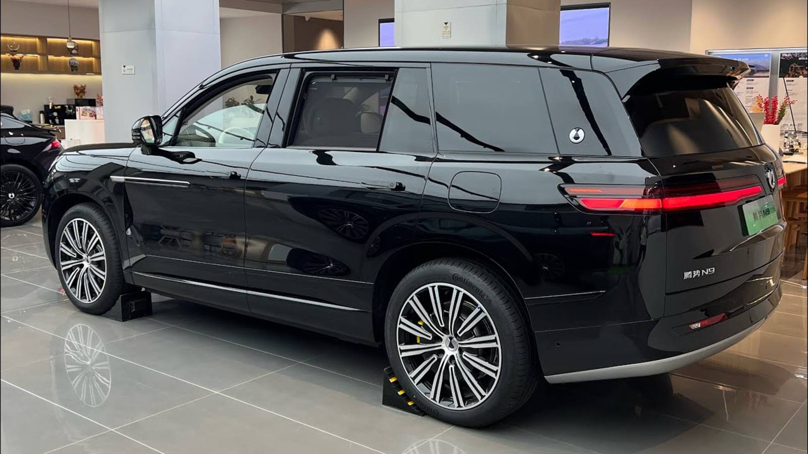 ОБЗОР: BYD DENZA N9: ГЛУБОКИЙ РАЗБОР КИТАЙСКОГО ФЛАГМАНА 2025 смотреть онлайн