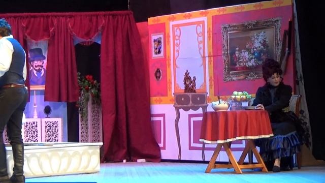 Спектакль "Маленькие комедии" - "Медведь" смотреть онлайн