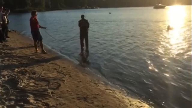 Водолази дістали тіло чоловіка