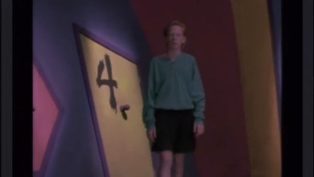 Боишься ли ты темноты? (1990)/1-2/Какую дверь смотреть онлайн