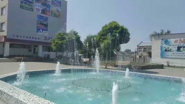 Прогулка в центре города. смотреть онлайн