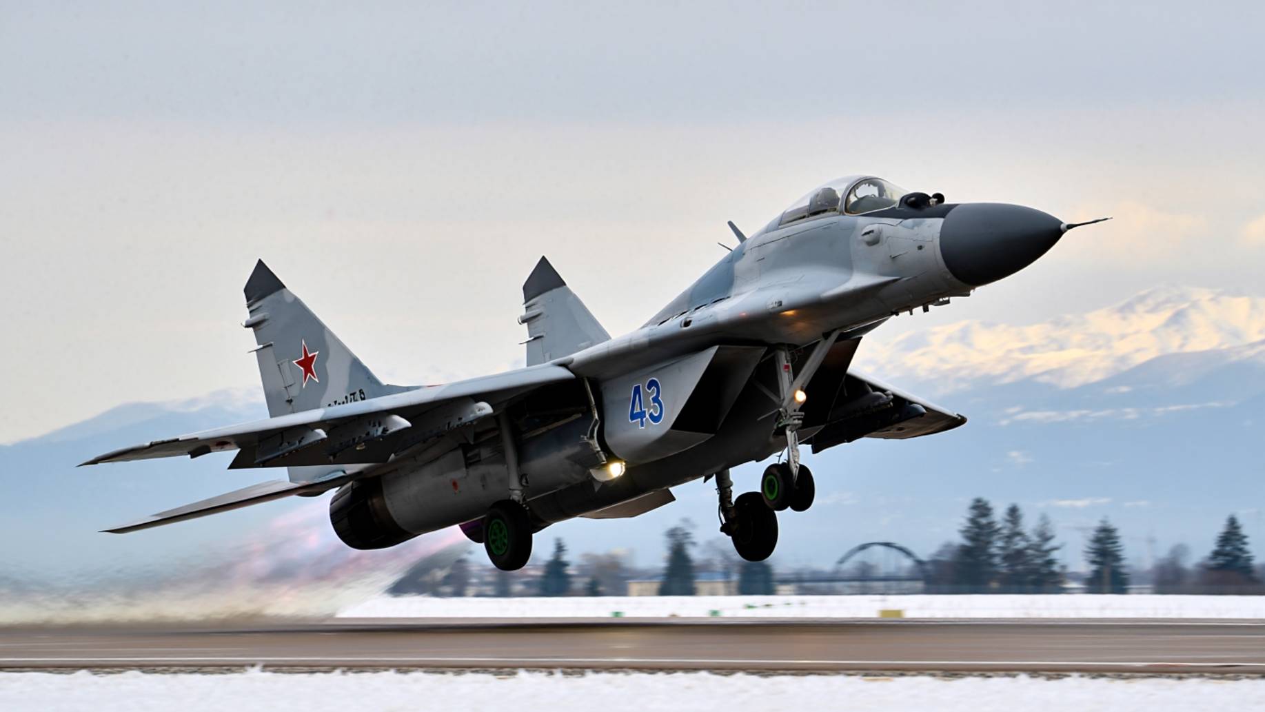 ВОЕНЭЛЕКТРОСИМ | DCS WORLD | МиГ-29 уничтожение Boeing KC-135 Stratotanker смотреть онлайн