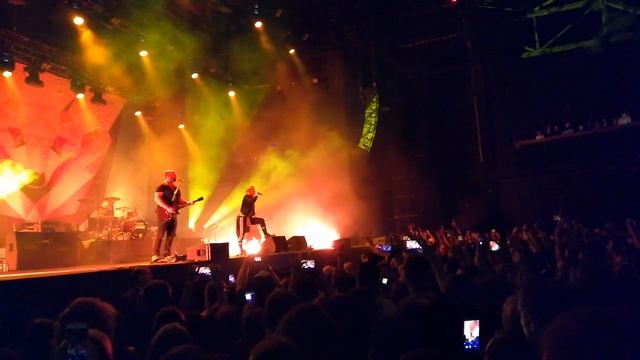 2018/04/15 Guano Apes - Close to the Sun (live) Stadium. Москва смотреть онлайн
