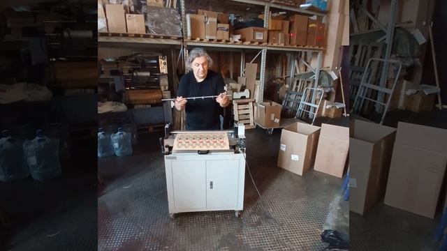 Клеемазательная машина JS500 от Бронко.