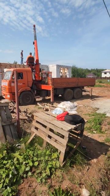 Приехала техника, работаем в день строителя! смотреть онлайн