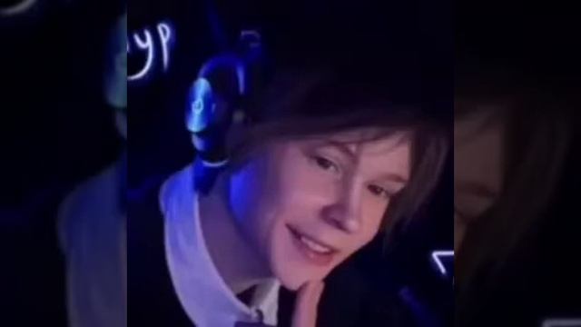 Песня Этажи-Ваня Дипинс 1 час. смотреть онлайн