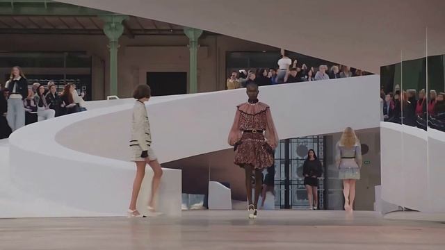 Chanel Мода в Париже Couture весна лето 2025 | Стильная одежда смотреть онлайн