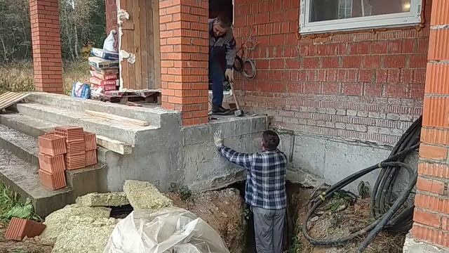 забиваем контур заземления