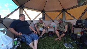 АЖ НЕМНОГО ПОТРЯХИВАЕТ, ОТ ТАКОЙ РЫБАЛКИ! ШУТЯ НАДРАЛИ ЩУК. ЛАГЕРЬ, ШАШЛЫК, ПЕРВЫЕ КАРПЫ, ВСЁ ГОТОВО