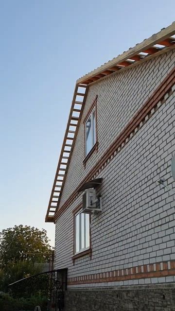 Обрешетку закончили. Ждём металл