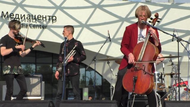 Radio Kamerger - Song 2 (Blur cover) @ Парк Зарядье 08.09.2019 смотреть онлайн
