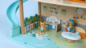 Кукольный домик "Дом в джунглях семьи тигров" с фигурками и мебелью в наборе