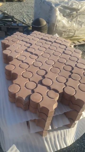 Брусчатка Клевер, толщина 6см, изготовлена по технолог смотреть онлайн