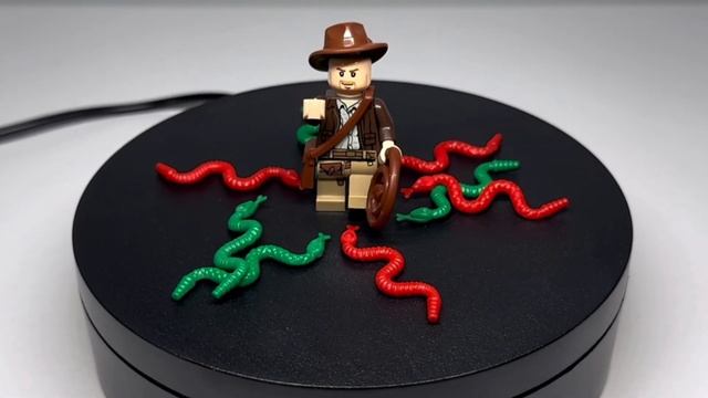 ПОЧЕМУ ЗМЕИ!? — Обзор LEGO Indiana Jones 7621 The Lost Tomb (2008) смотреть онлайн