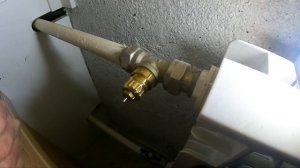 БАТАРЕЯ ОТОПЛЕНИЯ ХОЛОДНАЯ: как снять, починить и отре