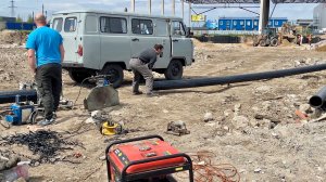 Сняли на день. Сижу на стройке. Прикольно было🧐Спайка труб, прокол земли.