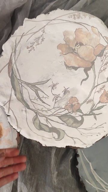 Роспись тарелок ручной работы до обжига #керамика #руч смотреть онлайн