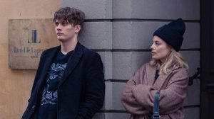 Сериал Любовь и анархия - 2 сезон 1 серия / Love & Anarchy