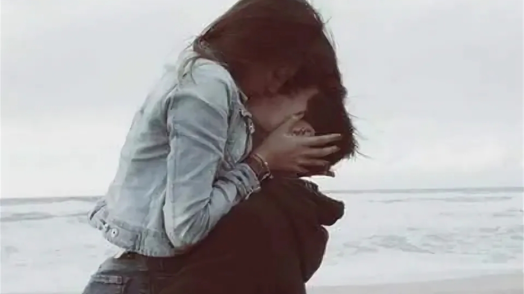 давай обнимемся в последний раз