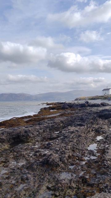 Море осенее#осень #океан #маяки #волны #англия#горы#travel# смотреть онлайн