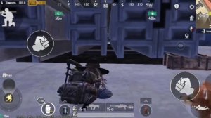 Новый баг! Как залезть под радку на 7 карте👀 Можно стр?